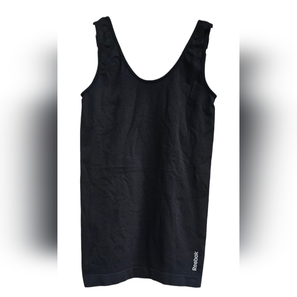 Reebok Tops - Reebok Classic Seamless Fitted Scoop Athletic Black Sleeveless Tank Top